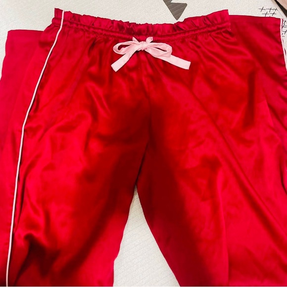 Victoria's Secret Other - Victoria’s Secret Red Intimates Sleep/Lounge Satin Large NWOT🔥🔥2 for $15 EUC